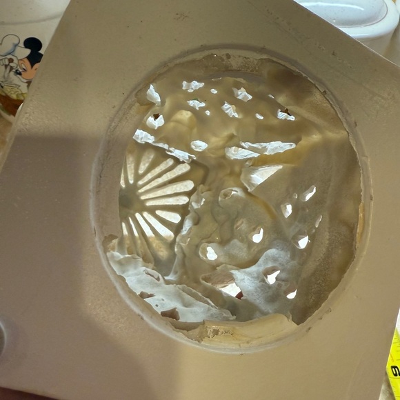 Worldwide Home  Angel Flameless Candle Holder Lantern LED Lighted Candle - Picture 10 of 11